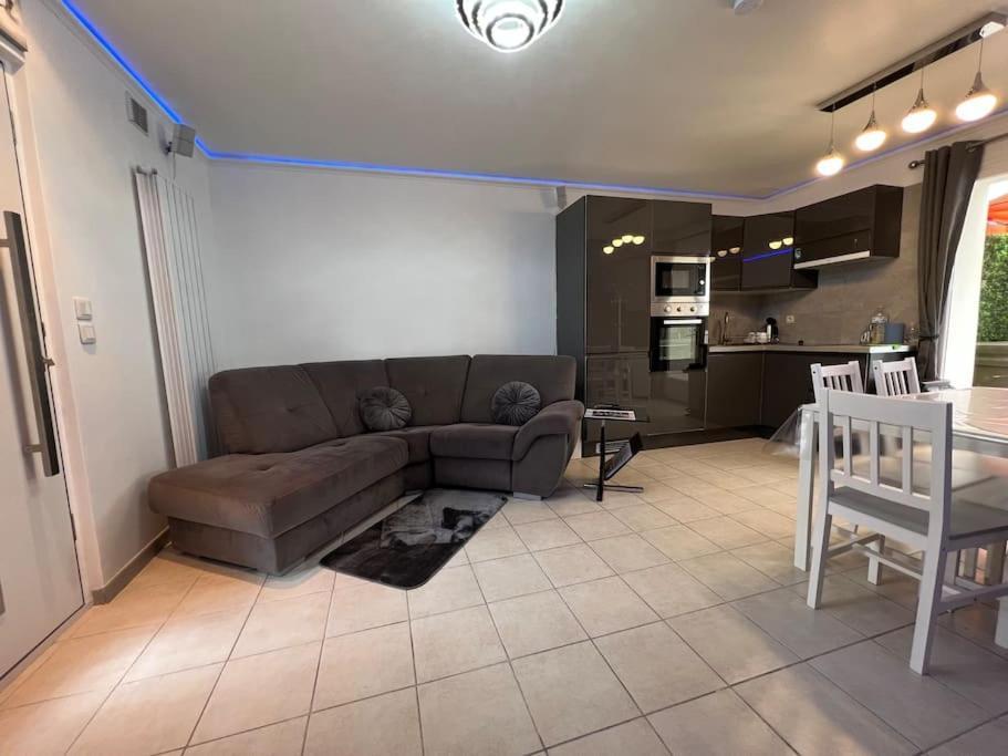Kings Villa Near Disneyland Reserved Only For Family With Kids Saint-Germain-sur-Morin Exterior foto